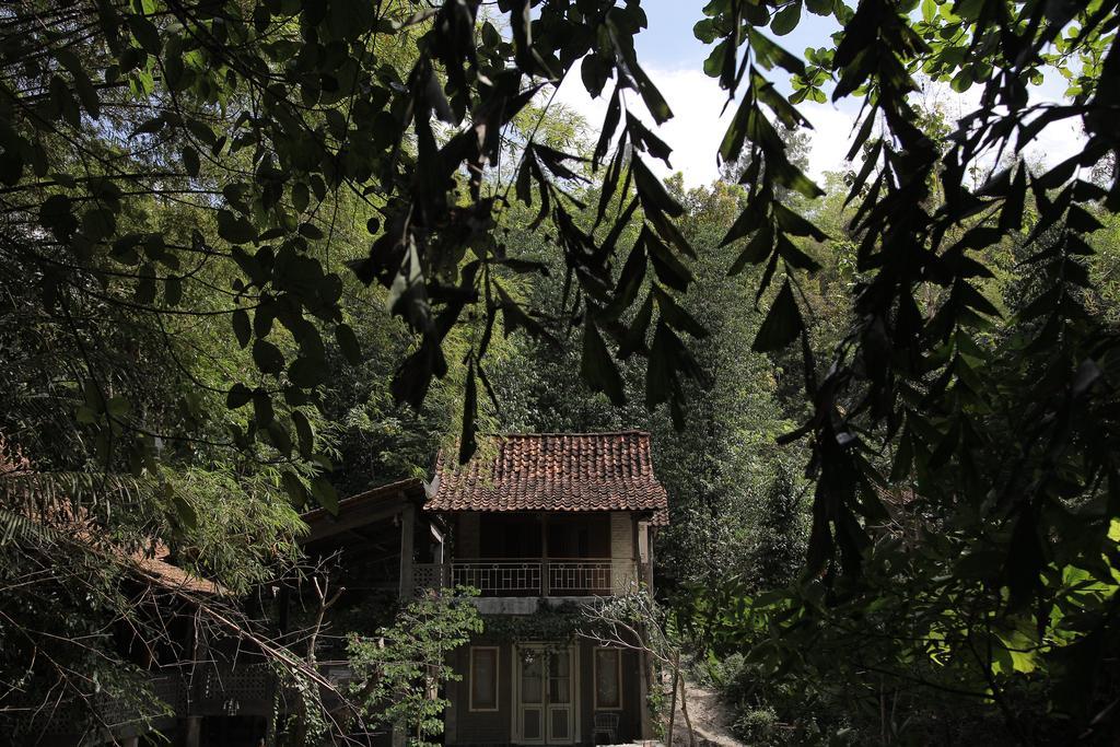 Rumah Senjakala Bantul Exterior photo